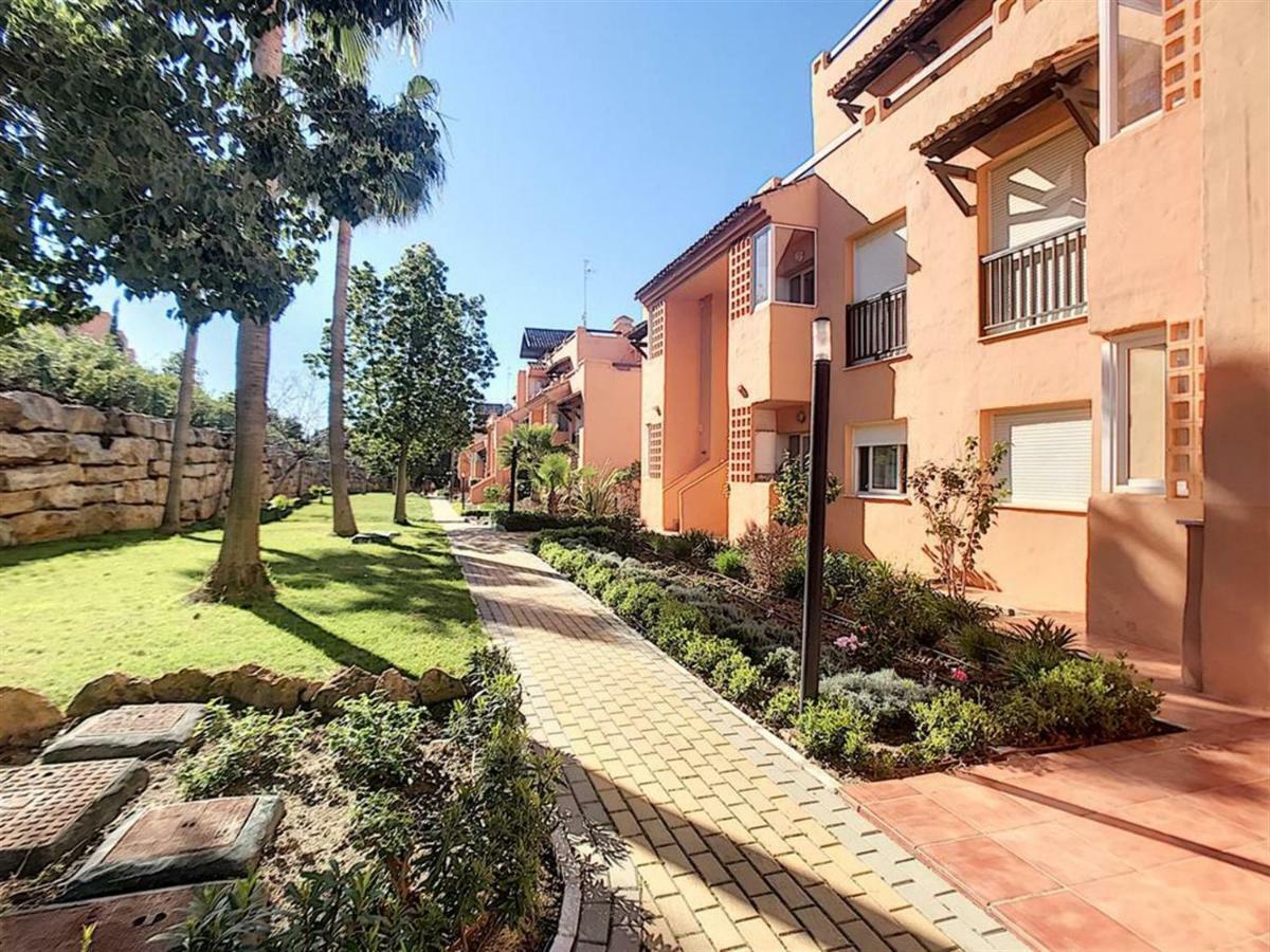 Casares Appart 2 Ch Dans Parc Tropical Avec Vue Sur Mer, Montagne Et Piscine Apartment Exterior photo