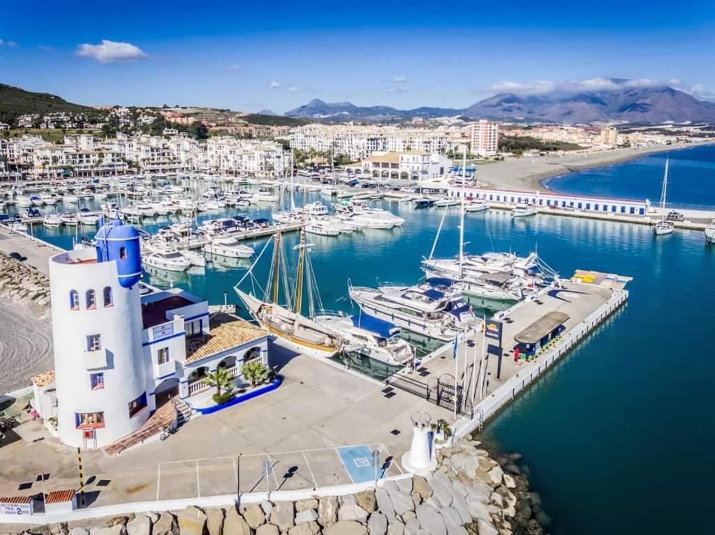 Casares Appart 2 Ch Dans Parc Tropical Avec Vue Sur Mer, Montagne Et Piscine Apartment Exterior photo